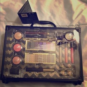 Makeup box